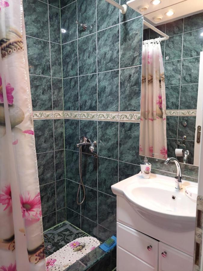 Apartman Amelaa Kulen Vakuf Exterior foto